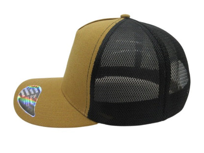 Deep Fit Trucker 2.0 – trucker-lippis omalla 3D-brodeeratulla logolla alk. 50kpl.