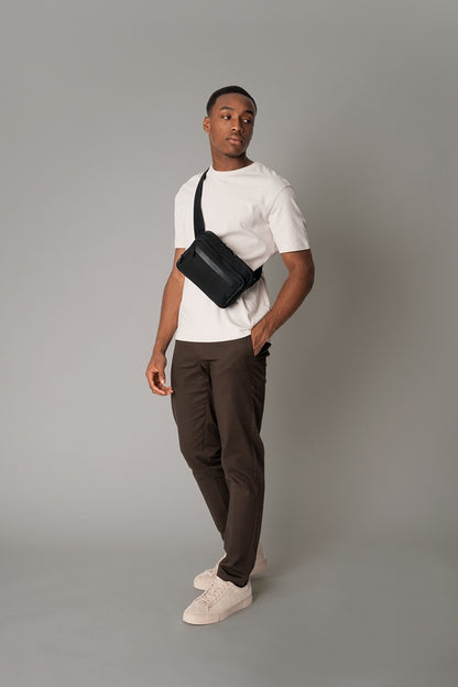 Quadra AIRSIDE Crossbody Bag – Unisex . Musta ja Valkoinen