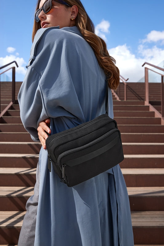 Quadra AIRSIDE Crossbody Bag – Unisex . Musta ja Valkoinen