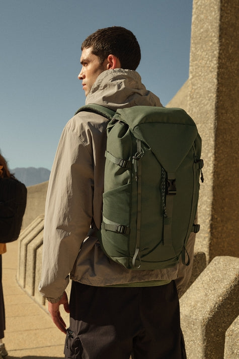 QUADRA ACTIVE OUTDOOR REPPU 30 L. Vihreä ja musta.