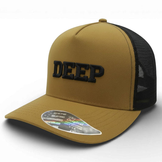 Deep Fit Trucker 2.0 – trucker-lippis omalla 3D-brodeeratulla logolla alk. 50kpl.