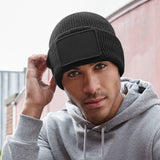 THINSULATE™ PATCH-PIPO, 100 % pehmeää akryyliä. pipo miehen päässä.