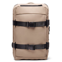 Beige Vinga Baltimore-laukku valkoisella taustalla.