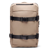 Beige Vinga Baltimore-laukku valkoisella taustalla.