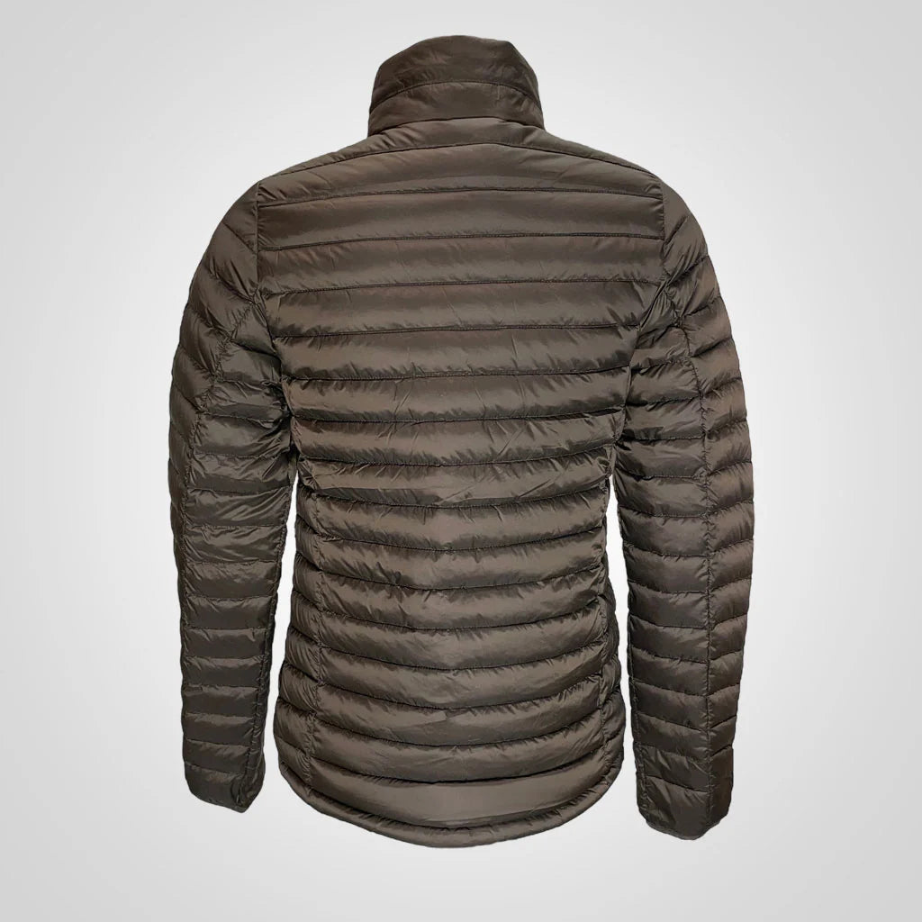 Bright Equipment Ultralight Down Jacket, kevyt untuvatakki miehille ja naisille. Ruotsalaista laatua.