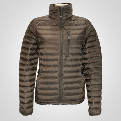 Bright Equipment Ultralight Down Jacket, kevyt untuvatakki miehille ja naisille. Ruotsalaista laatua.